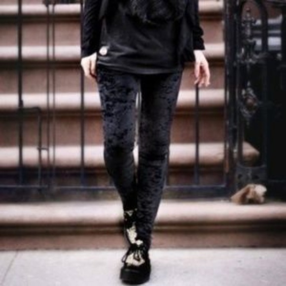 Black Crushed Velvet Leggings - Picture 4 of 4